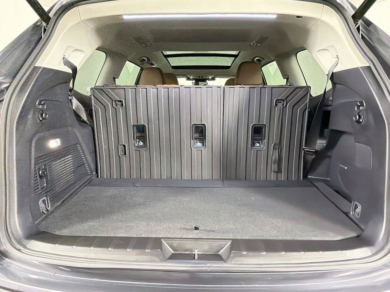 Used 2025 Subaru Ascent Touring AWD/4WD image 14