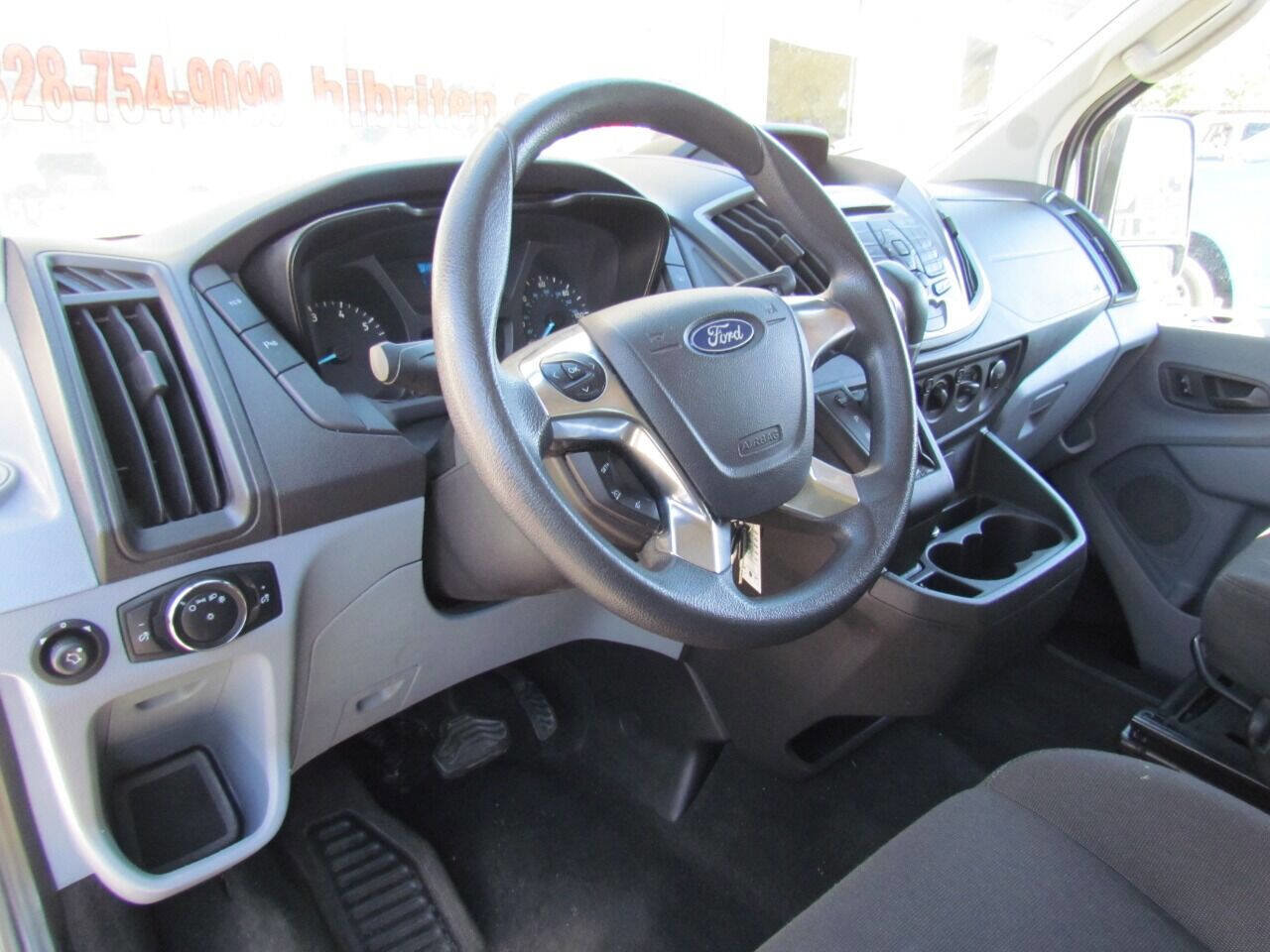 Used 2016 Ford Transit 350 XLT image 9