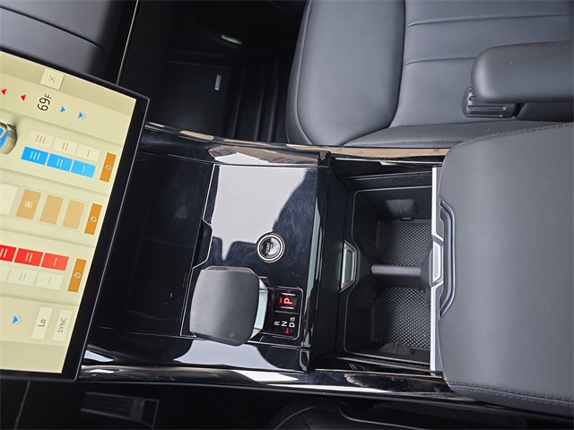 Used 2024 Land Rover Range Rover Sport Dynamic SE image 25