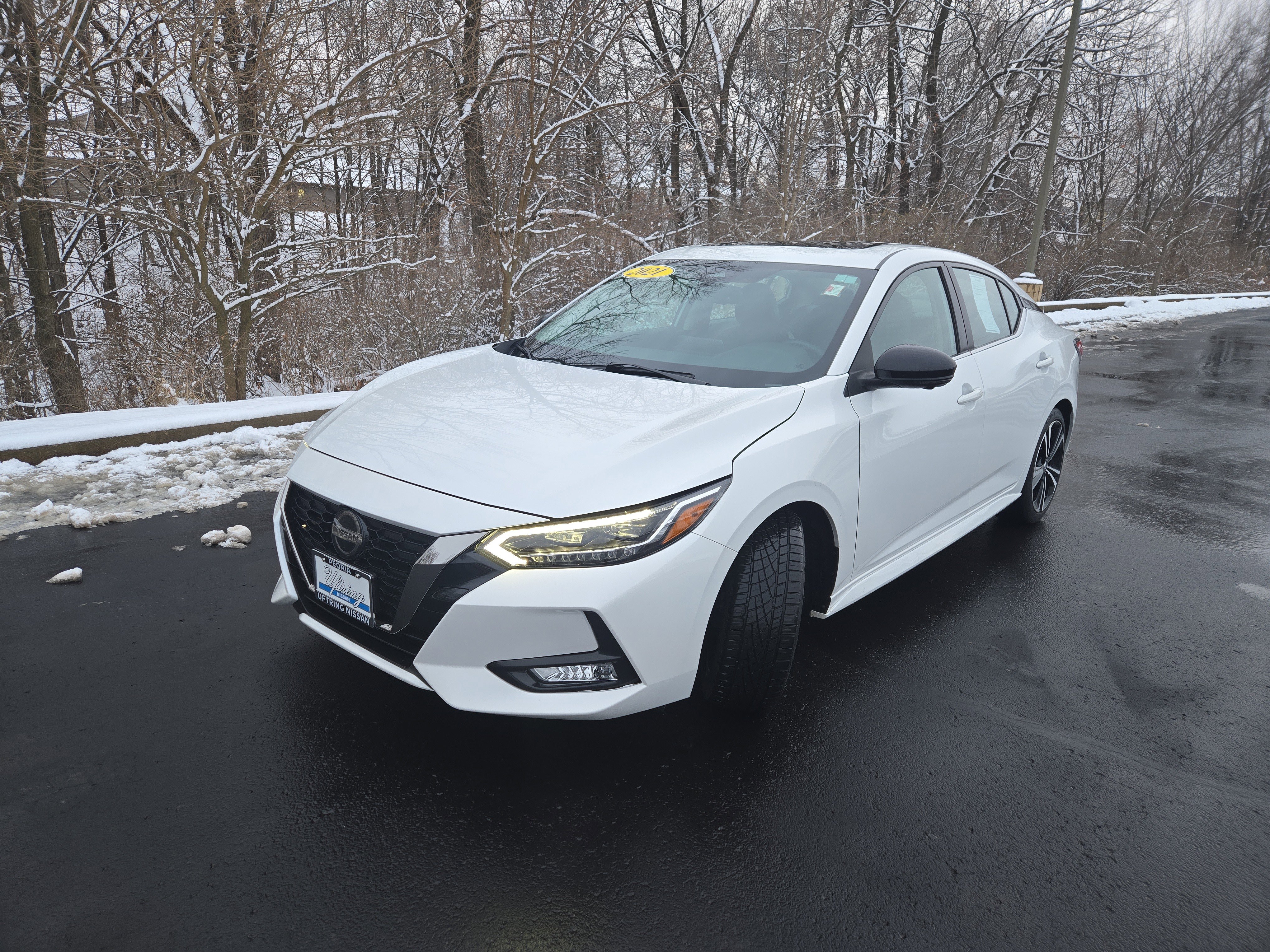 Used 2021 Nissan Sentra SR w/ SR Premium Package image 4