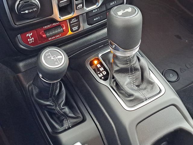 New 2026 Jeep Wrangler Unlimited Rubicon w/ Steel Bumper Group AWD/4WD image 16