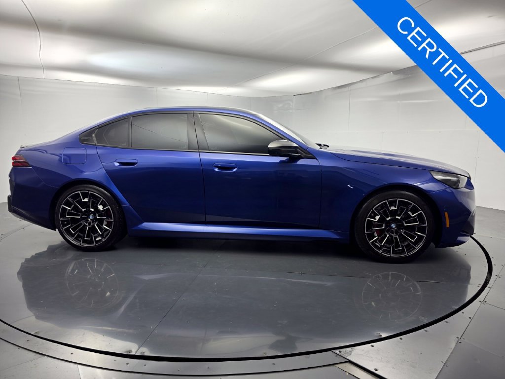 Certified 2025 BMW M5 w/ Carbon Package AWD/4WD image 3