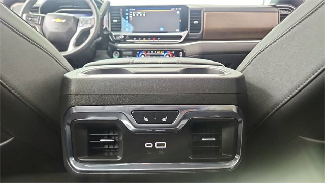 Used 2024 Chevrolet Silverado 3500 High Country image 54