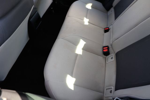 Used 2022 Toyota Corolla LE image 8