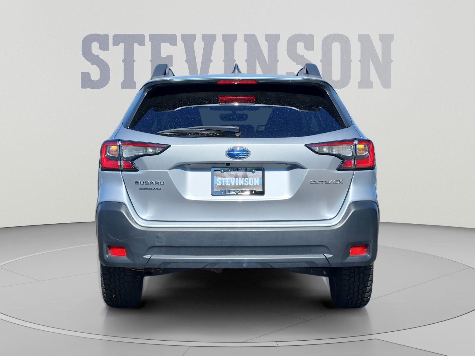Used 2025 Subaru Outback Premium AWD/4WD image 4