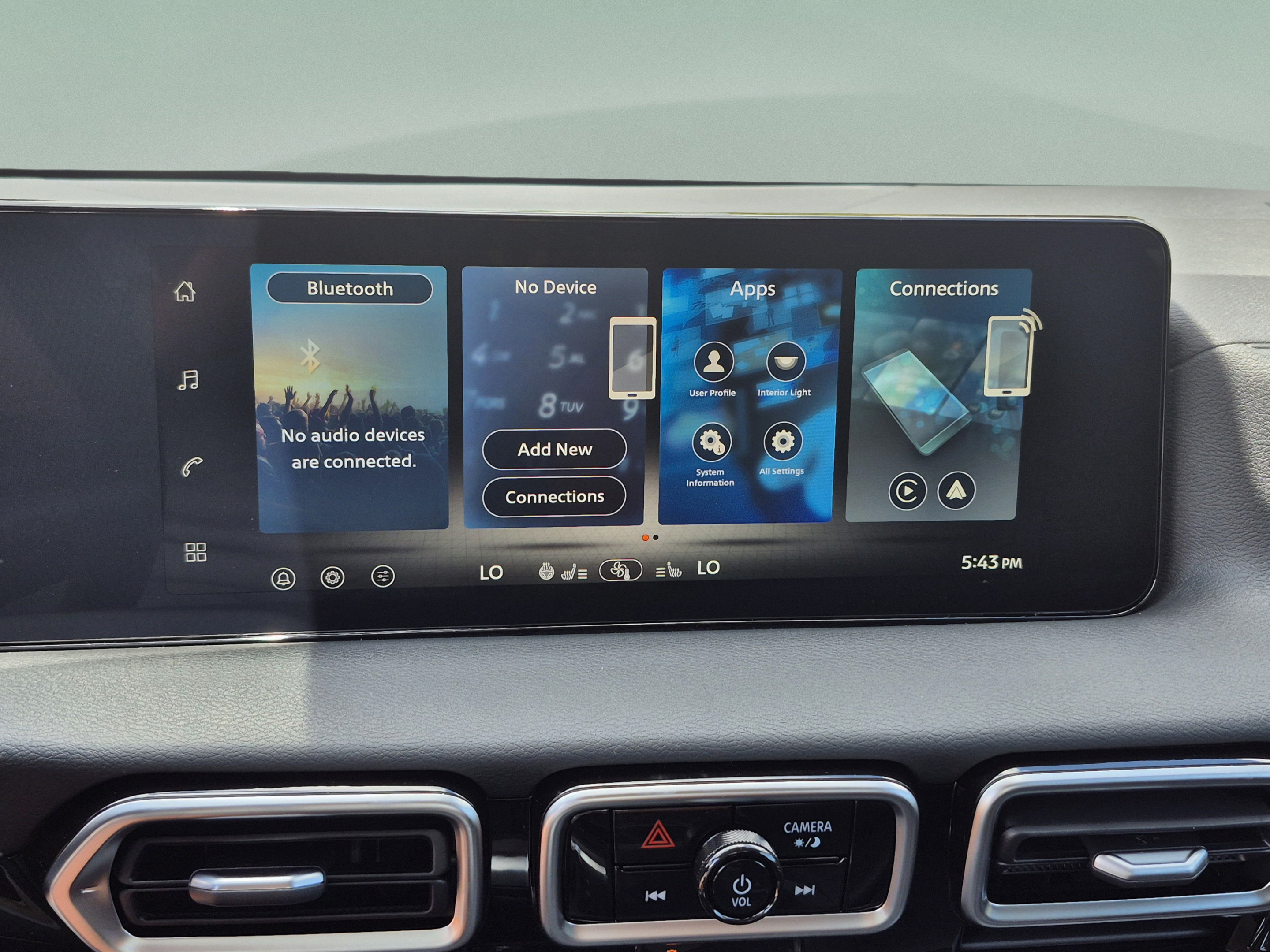 New 2026 Nissan Sentra SR w/ SR Premium Package FWD image 25