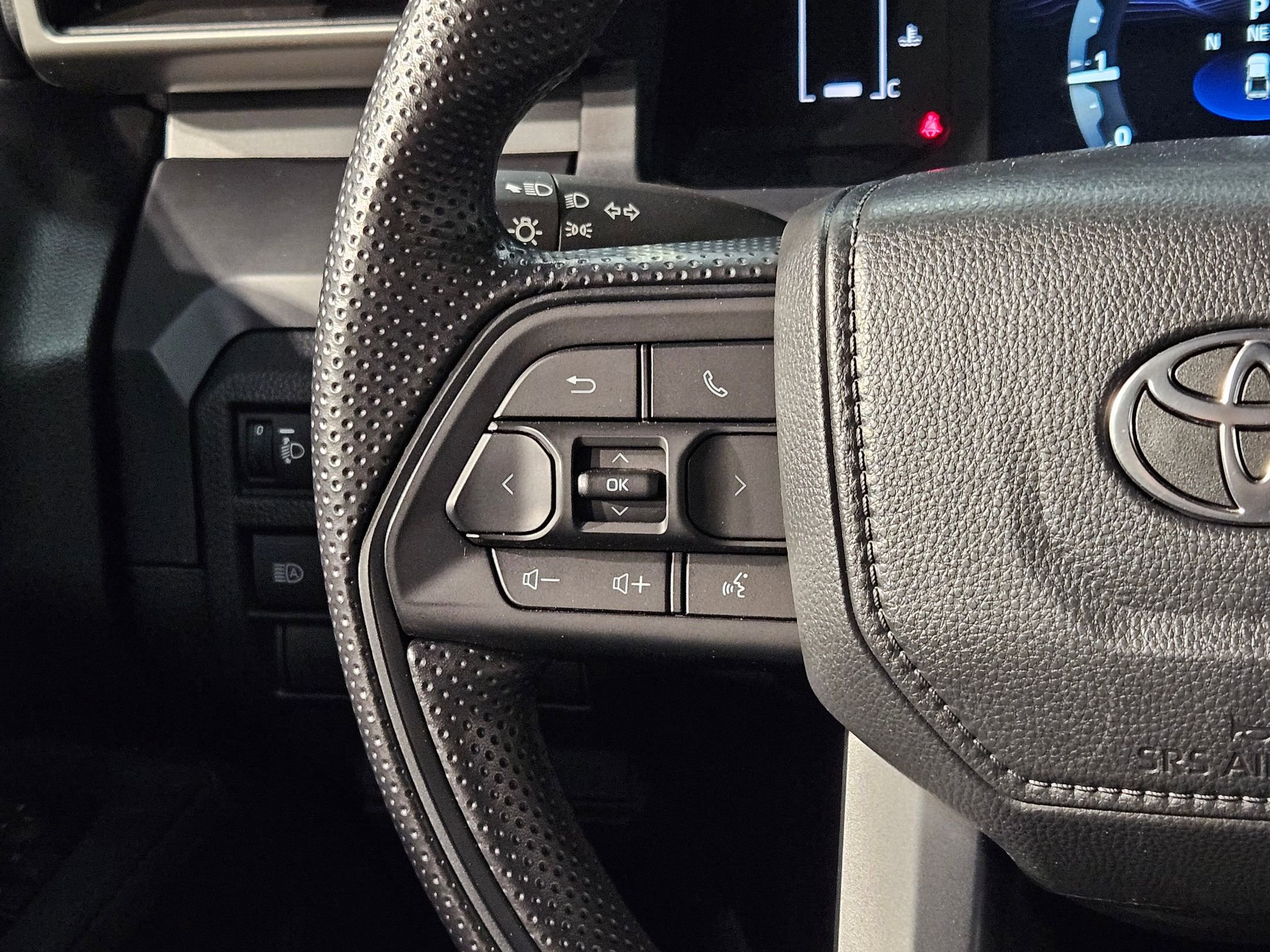 Certified 2024 Toyota Tacoma SR image 26