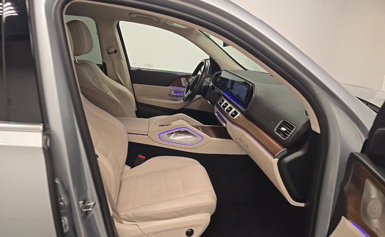 Used 2022 Mercedes-Benz GLS 450 4MATIC image 6