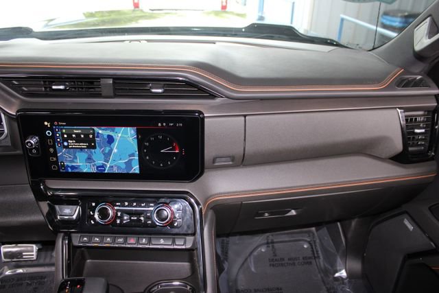 Used 2023 GMC Sierra 1500 AT4 w/ AT4 Premium Package AWD/4WD image 29
