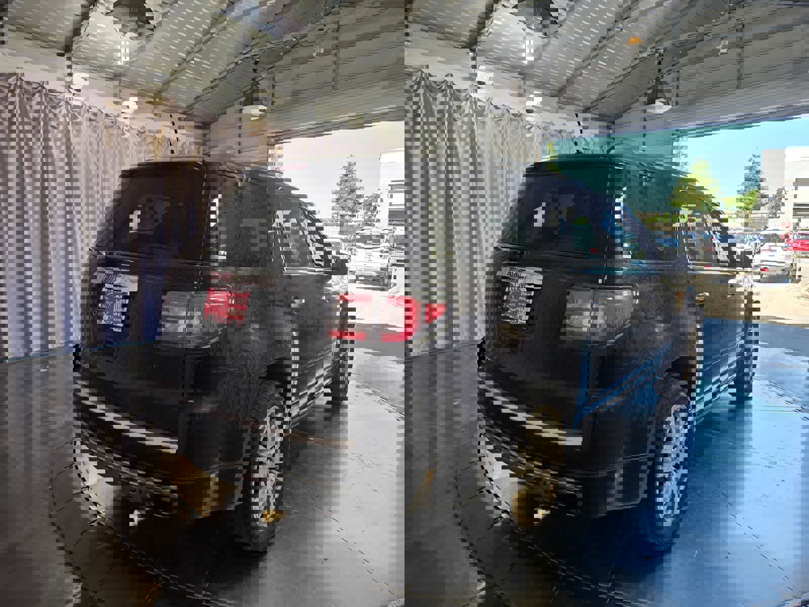 Used 2016 GMC Acadia Denali image 9