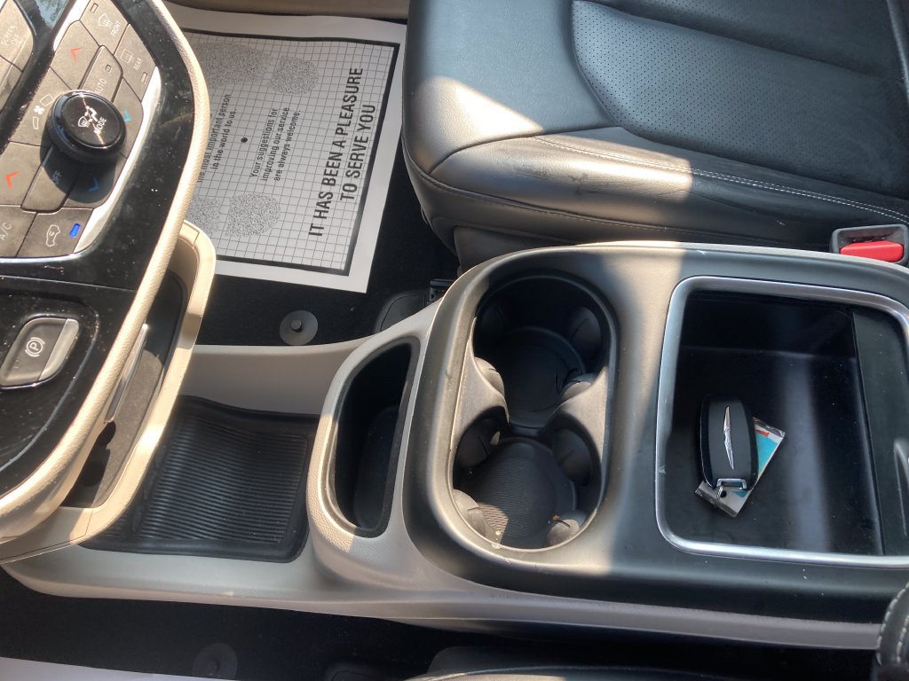 Used 2023 Chrysler Pacifica Touring-L FWD image 33