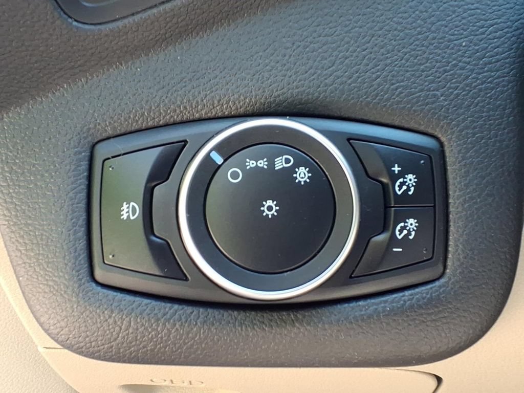Used 2015 Ford Escape SE AWD/4WD image 18