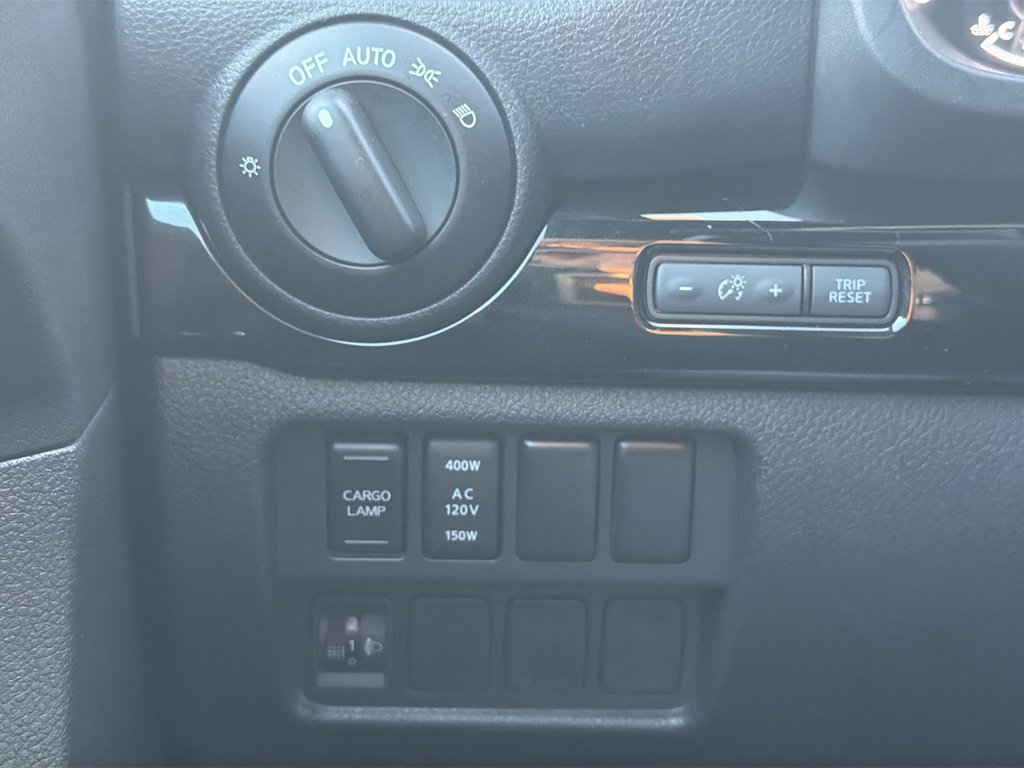 Certified 2024 Nissan Titan SV w/ SV Convenience Package image 21