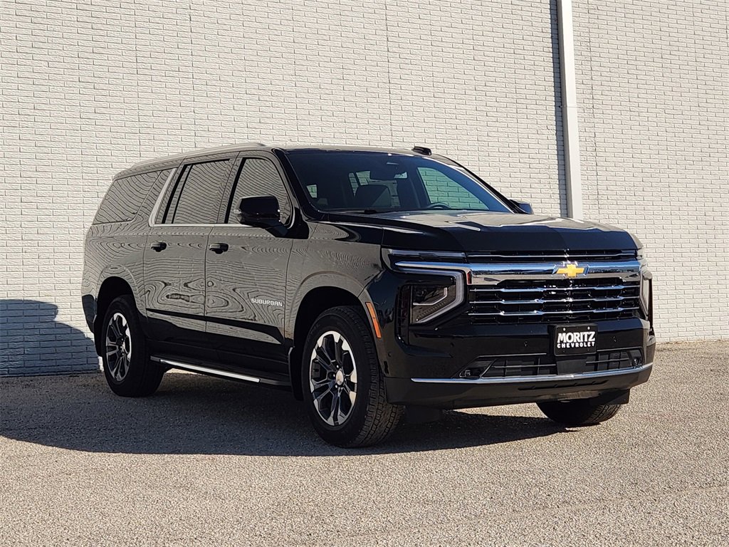 New 2026 Chevrolet Suburban LT w/ Comfort Package image 2