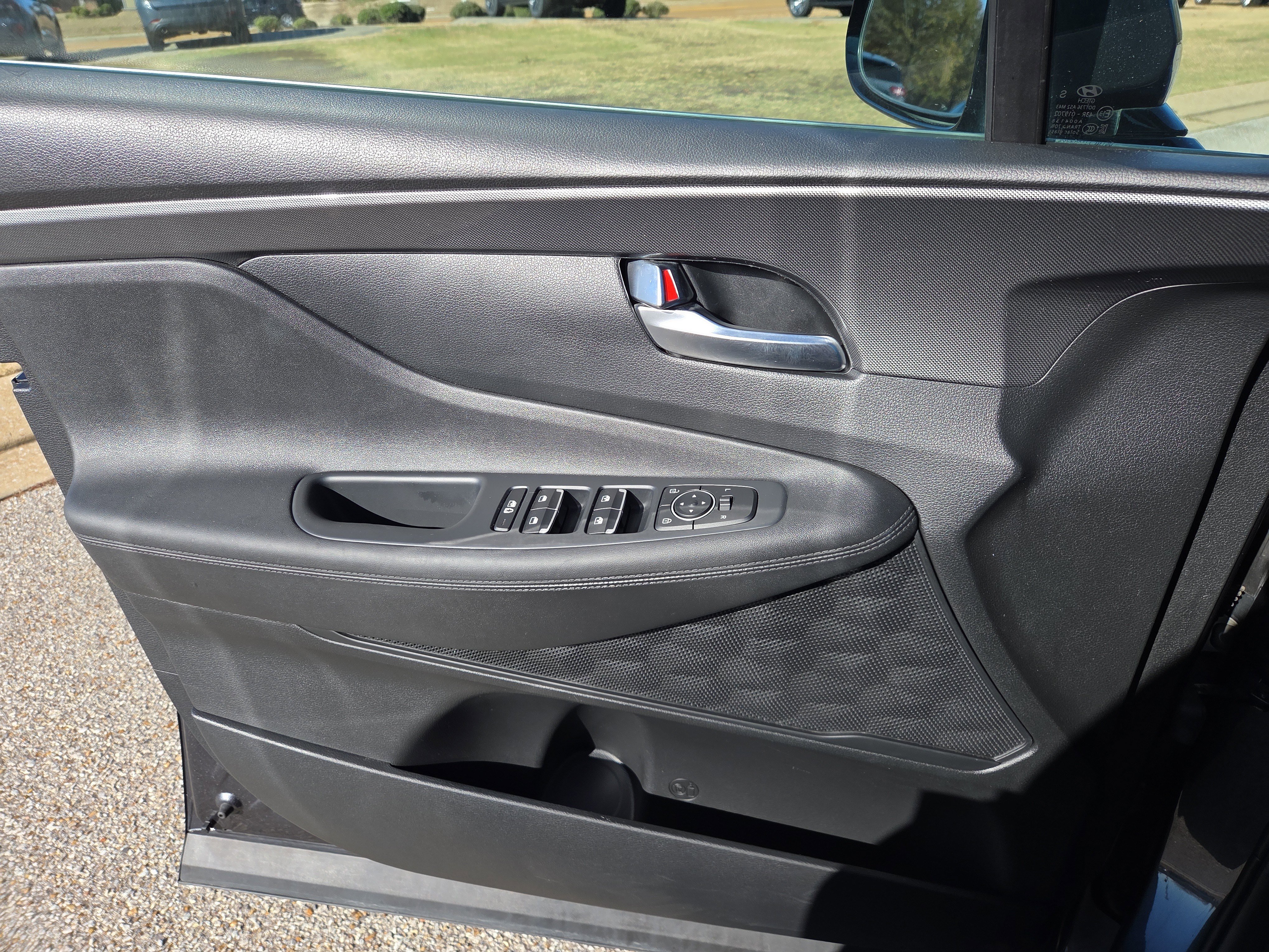 Used 2023 Hyundai Santa Fe SEL image 9