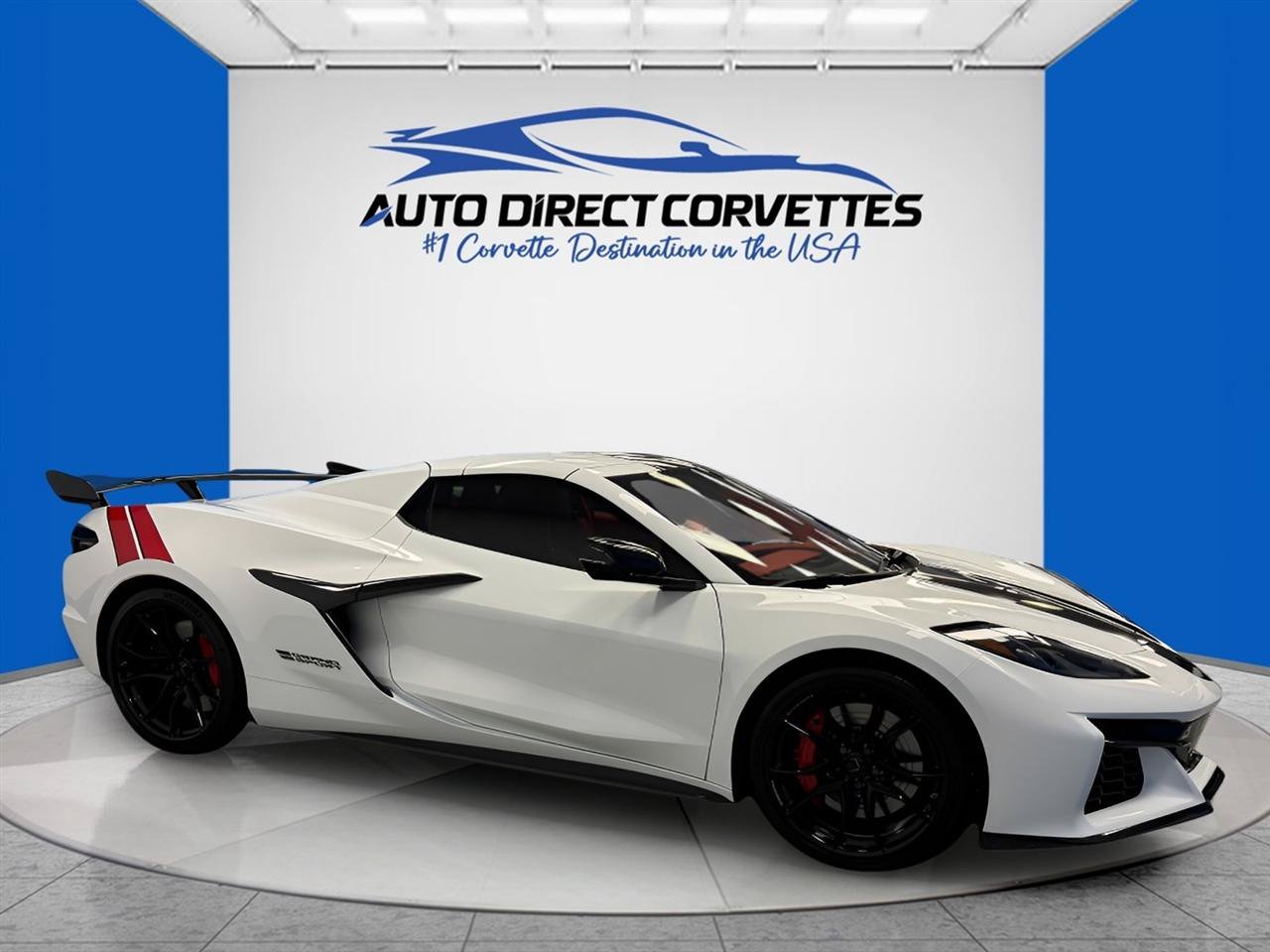 Used 2027 Chevrolet Corvette Grand Sport w/ Z52 Sport Performance Package RWD image 7