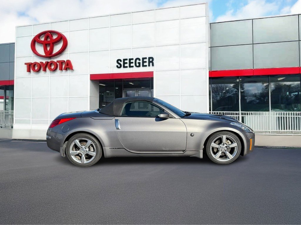 Used 2008 Nissan 350Z Enthusiast video 2