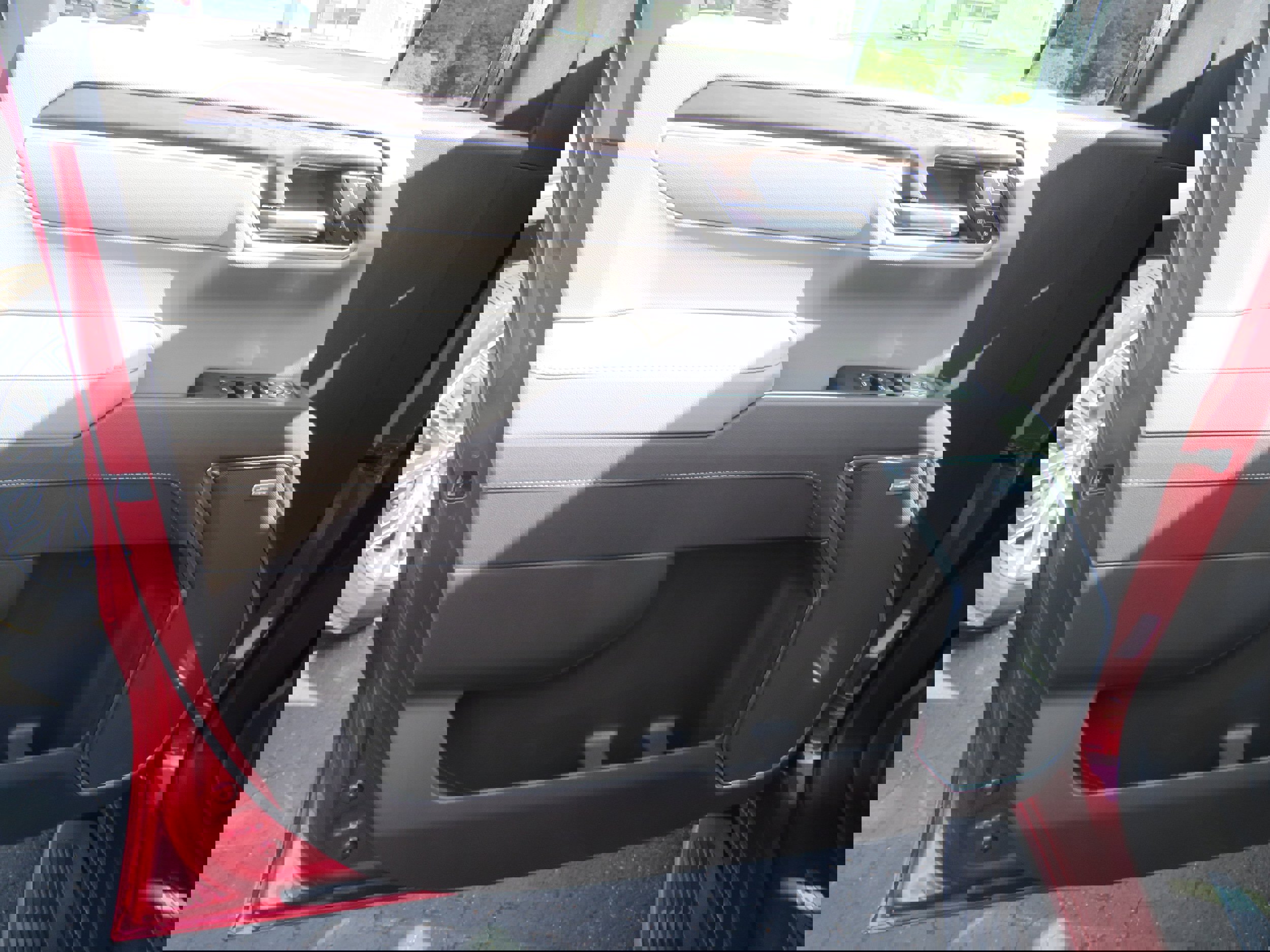 New 2026 GMC Sierra 1500 SLT w/ SLT Premium Plus Package image 13