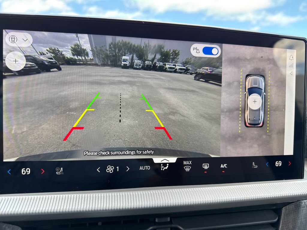 New 2026 Ford Explorer Platinum image 7