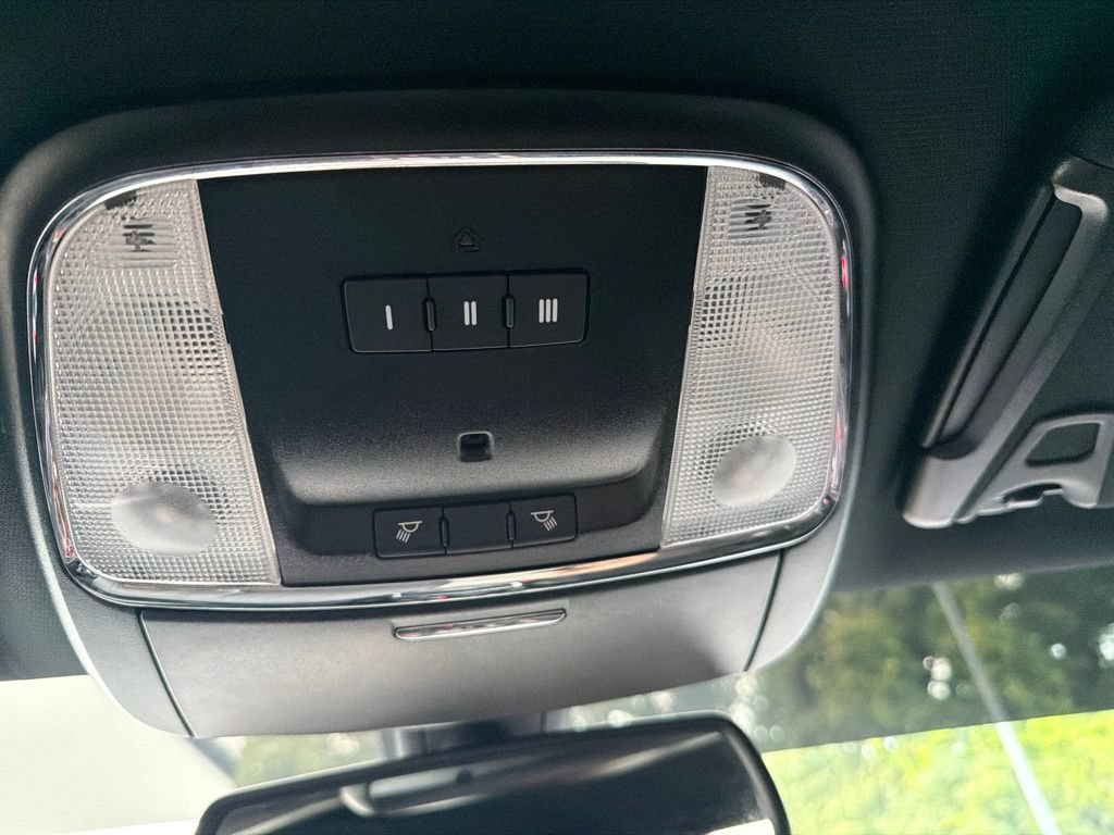 Used 2019 Dodge Charger R/T w/ Plus Group RWD image 93