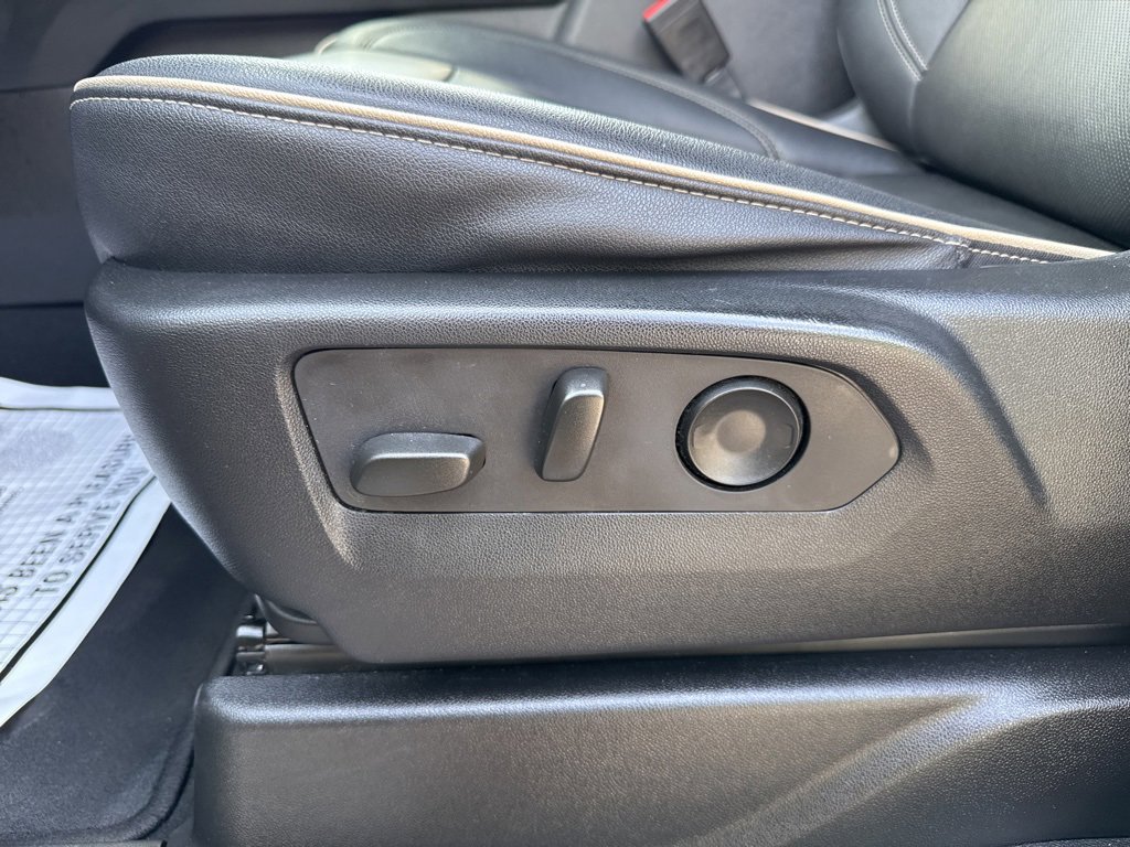 Used 2023 GMC Yukon SLT image 18