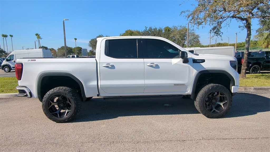 Used 2022 GMC Sierra 1500 Elevation w/ Elevation Premium Package image 4