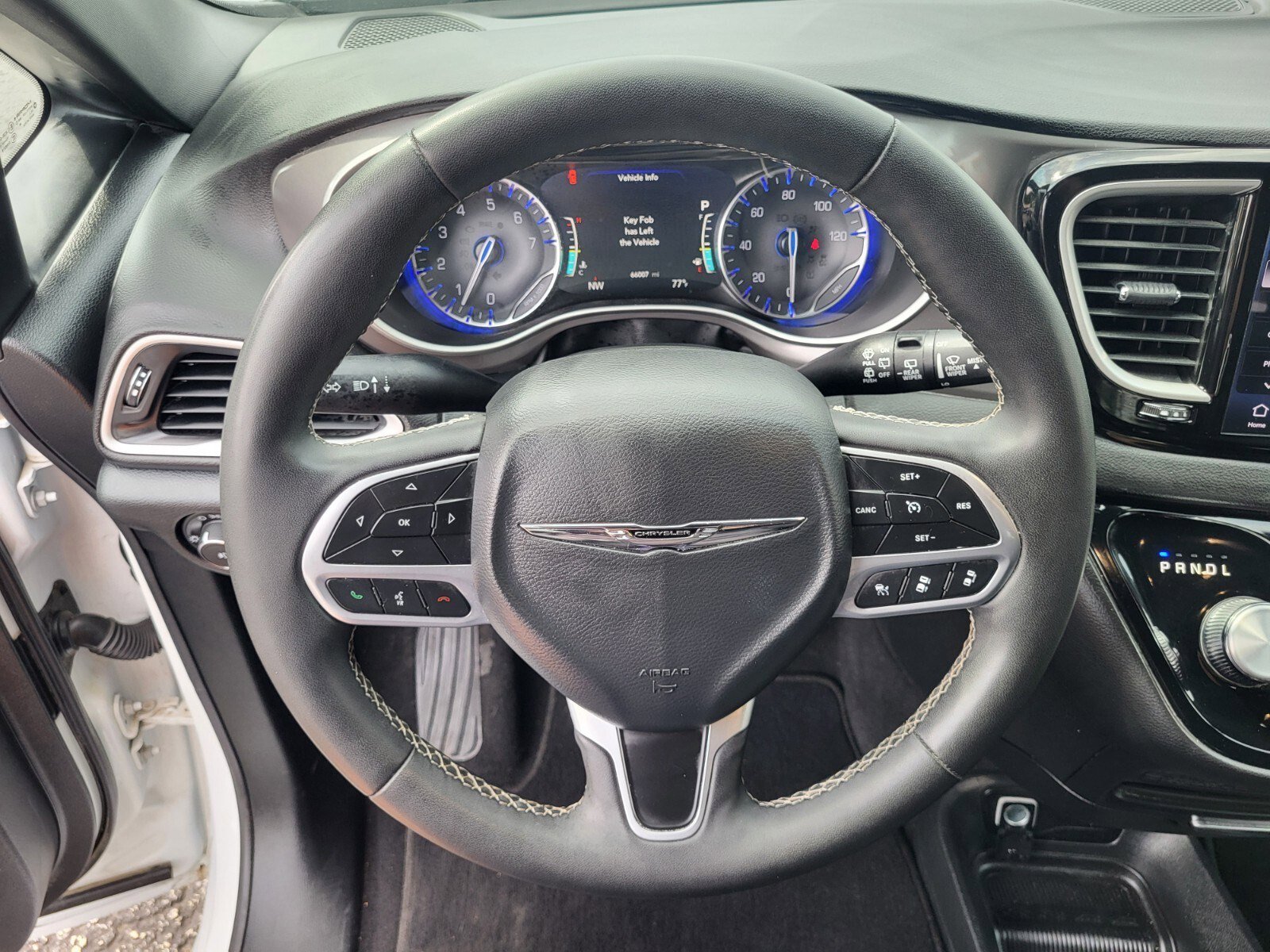 Used 2025 Chrysler Pacifica Select FWD image 26