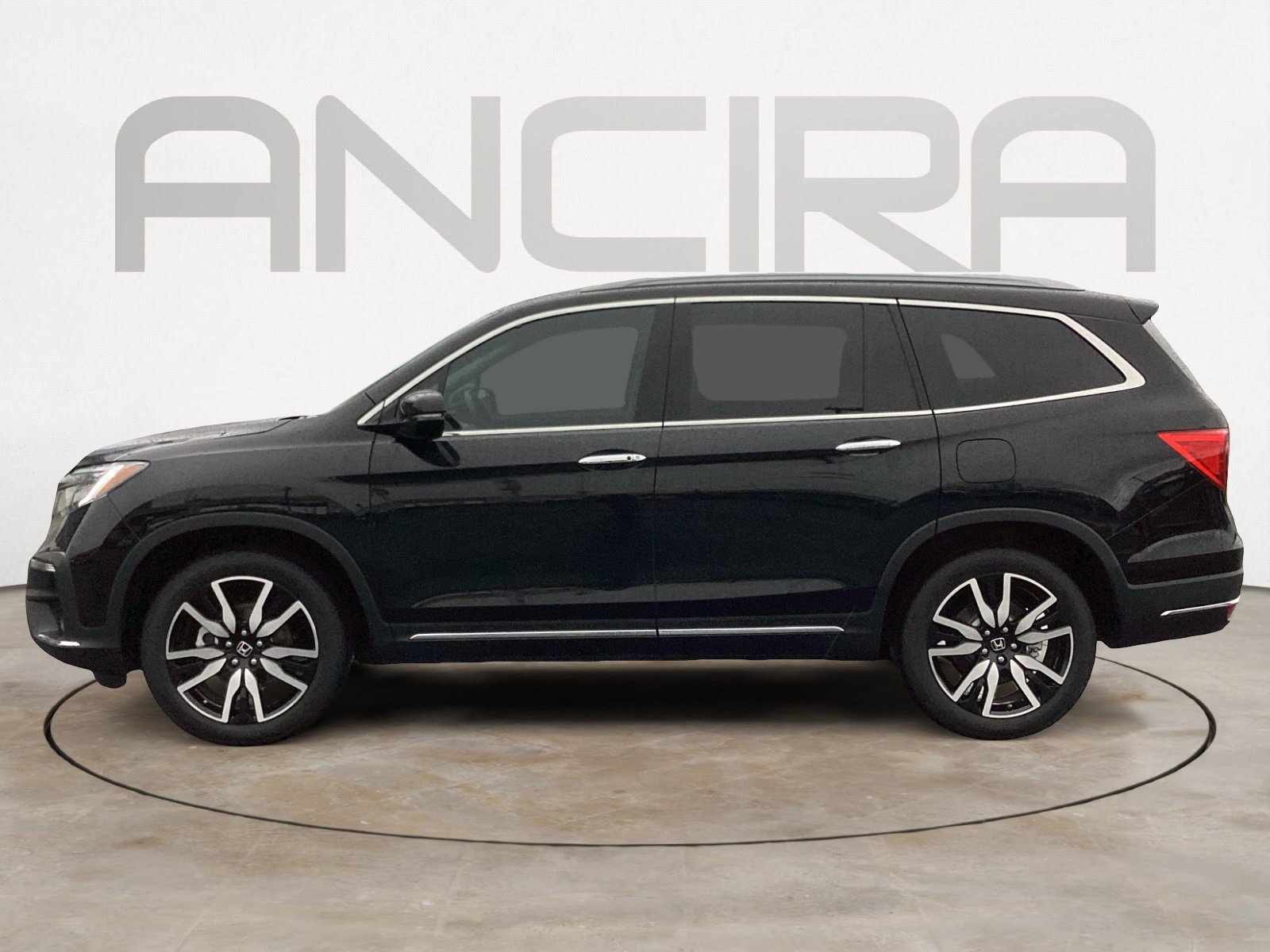 Used 2021 Honda Pilot Touring image 11