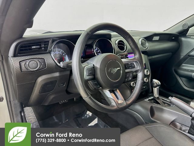 Used 2017 Ford Mustang Coupe image 9