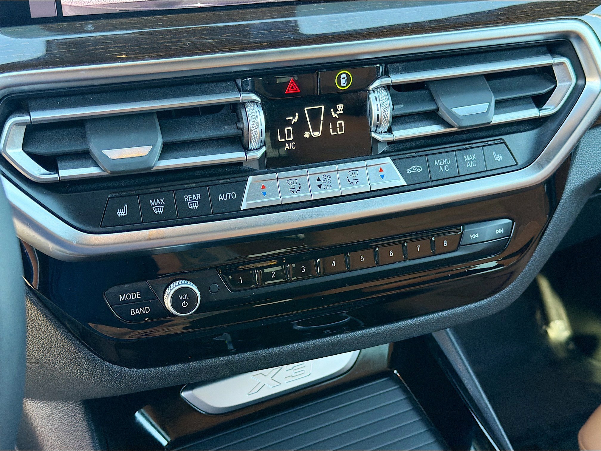 Used 2023 BMW X3 sDrive30i w/ Premium Package w/ZPA image 33