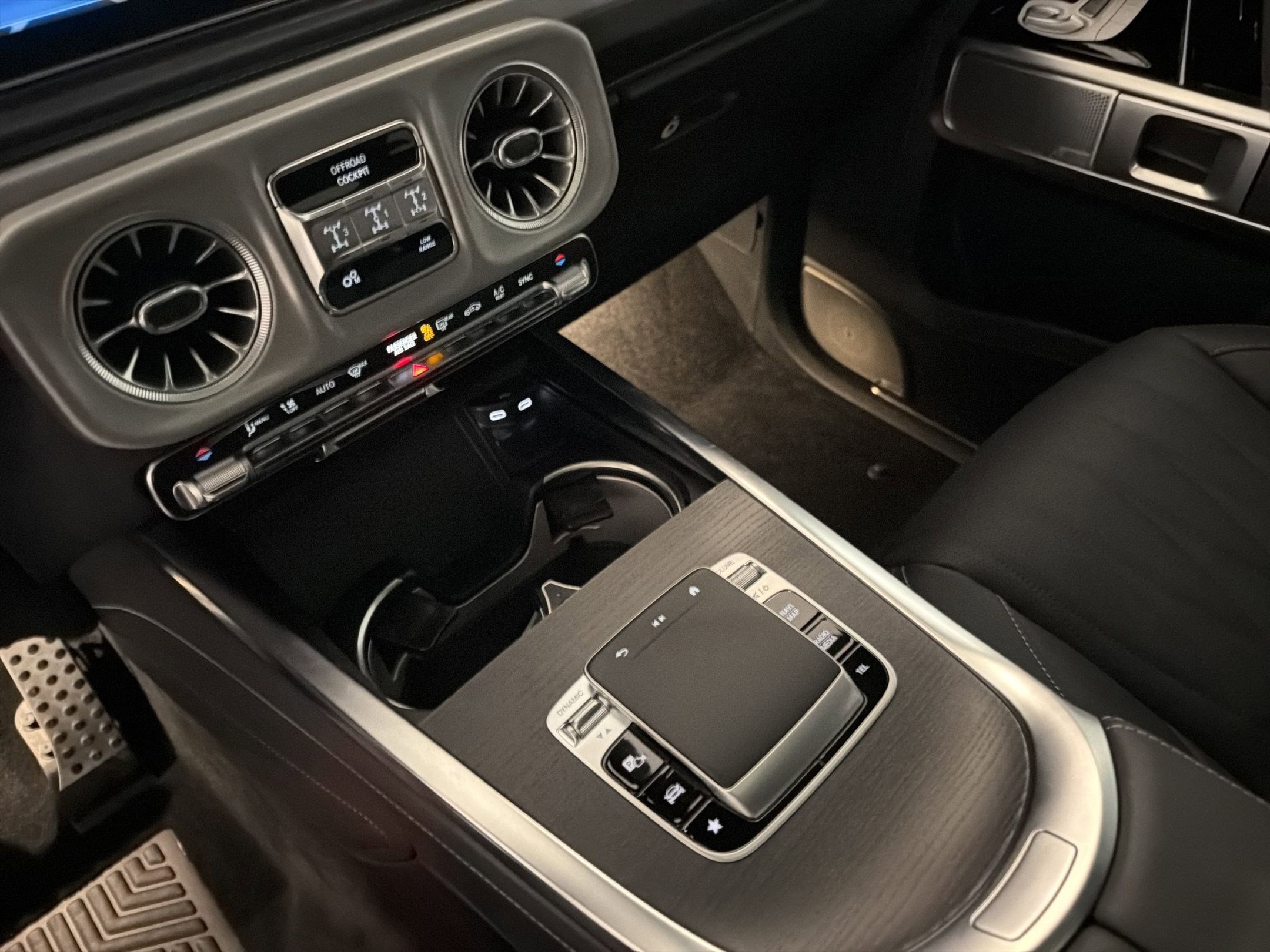 Certified 2025 Mercedes-Benz G 63 AMG 4MATIC image 25