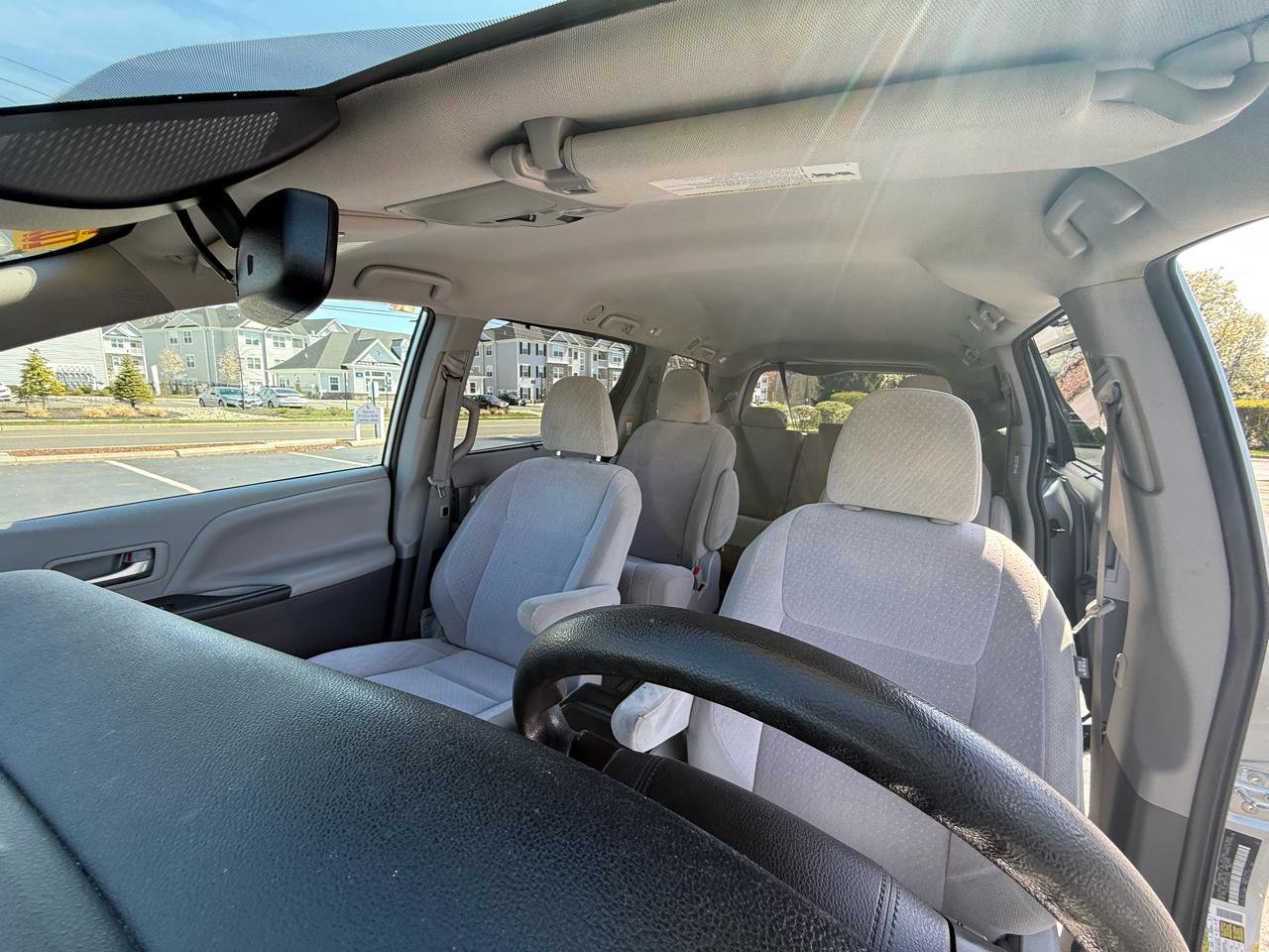 Used 2020 Toyota Sienna LE AWD/4WD image 9