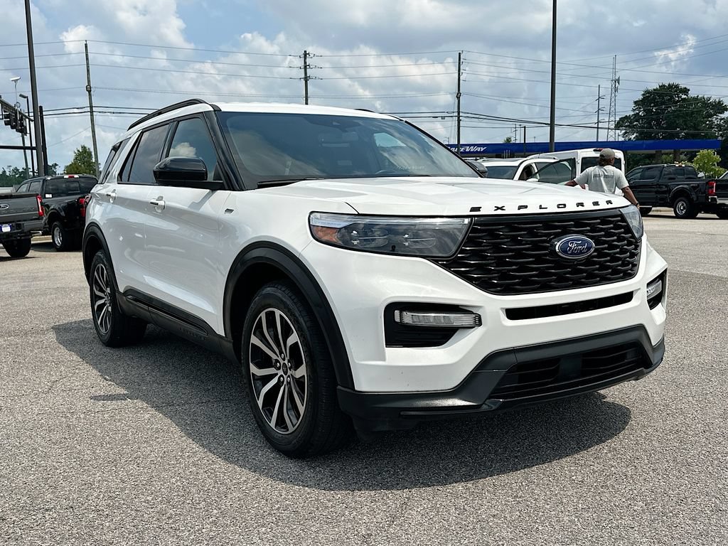 Certified 2023 Ford Explorer ST-Line w/ Class IV Trailer Tow Package RWD image 2