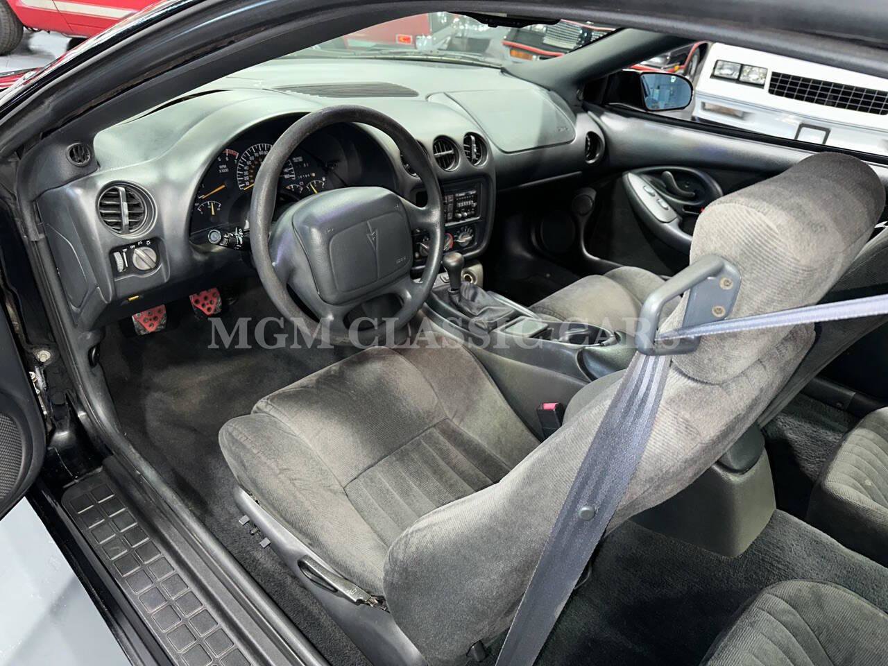 Used 1996 Pontiac Firebird Formula RWD image 5
