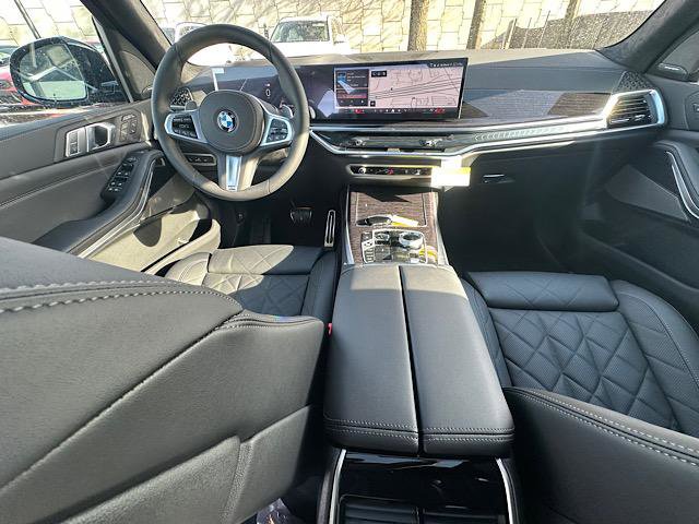 New 2026 BMW X7 xDrive40i w/ Executive Package image 7