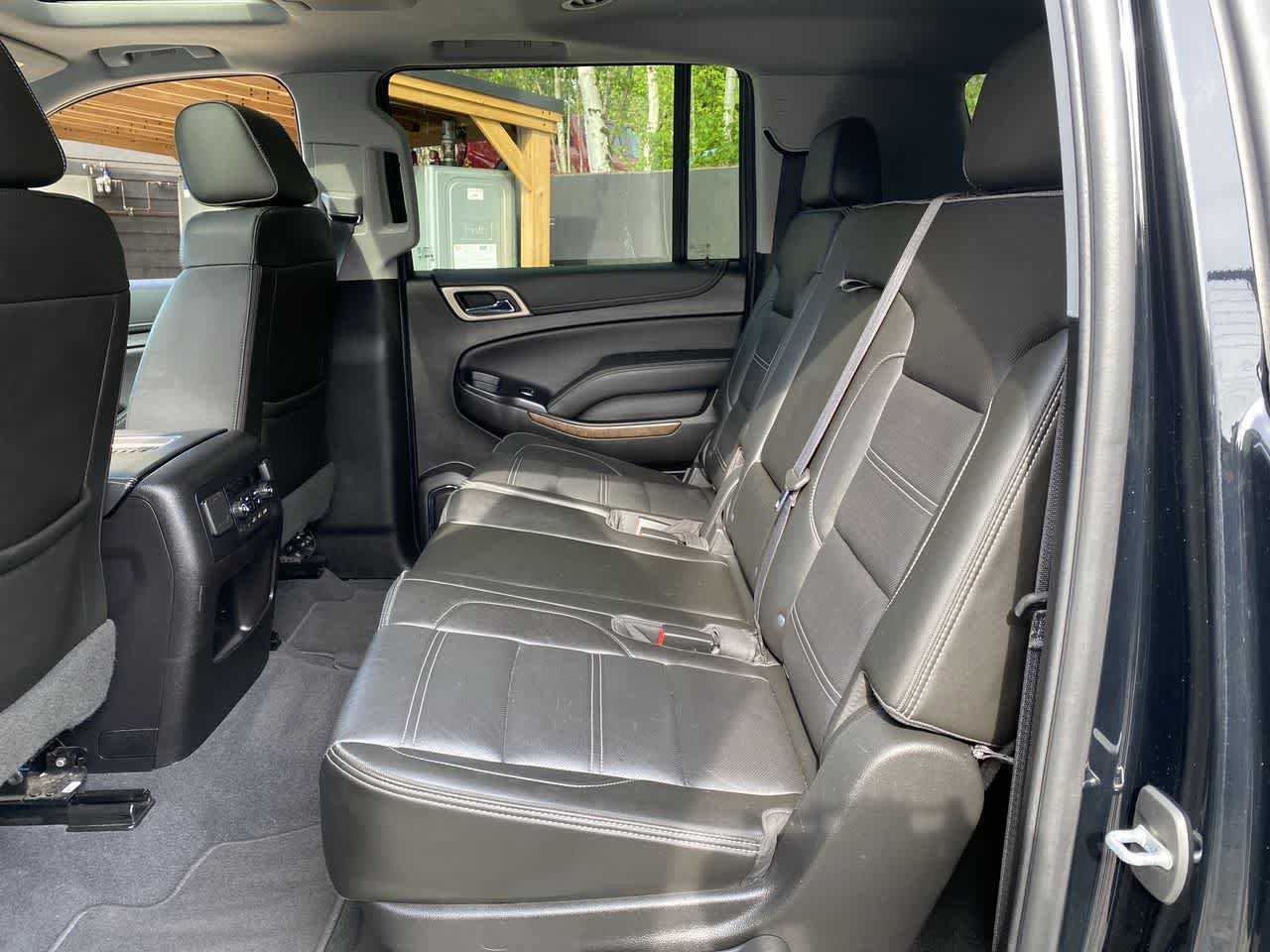 Used 2019 GMC Yukon XL Denali w/ Denali Ultimate Package AWD/4WD image 16