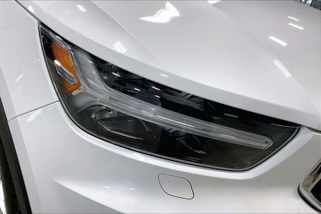 Used 2022 Volvo XC40 T5 Momentum w/ Climate Package AWD/4WD image 31