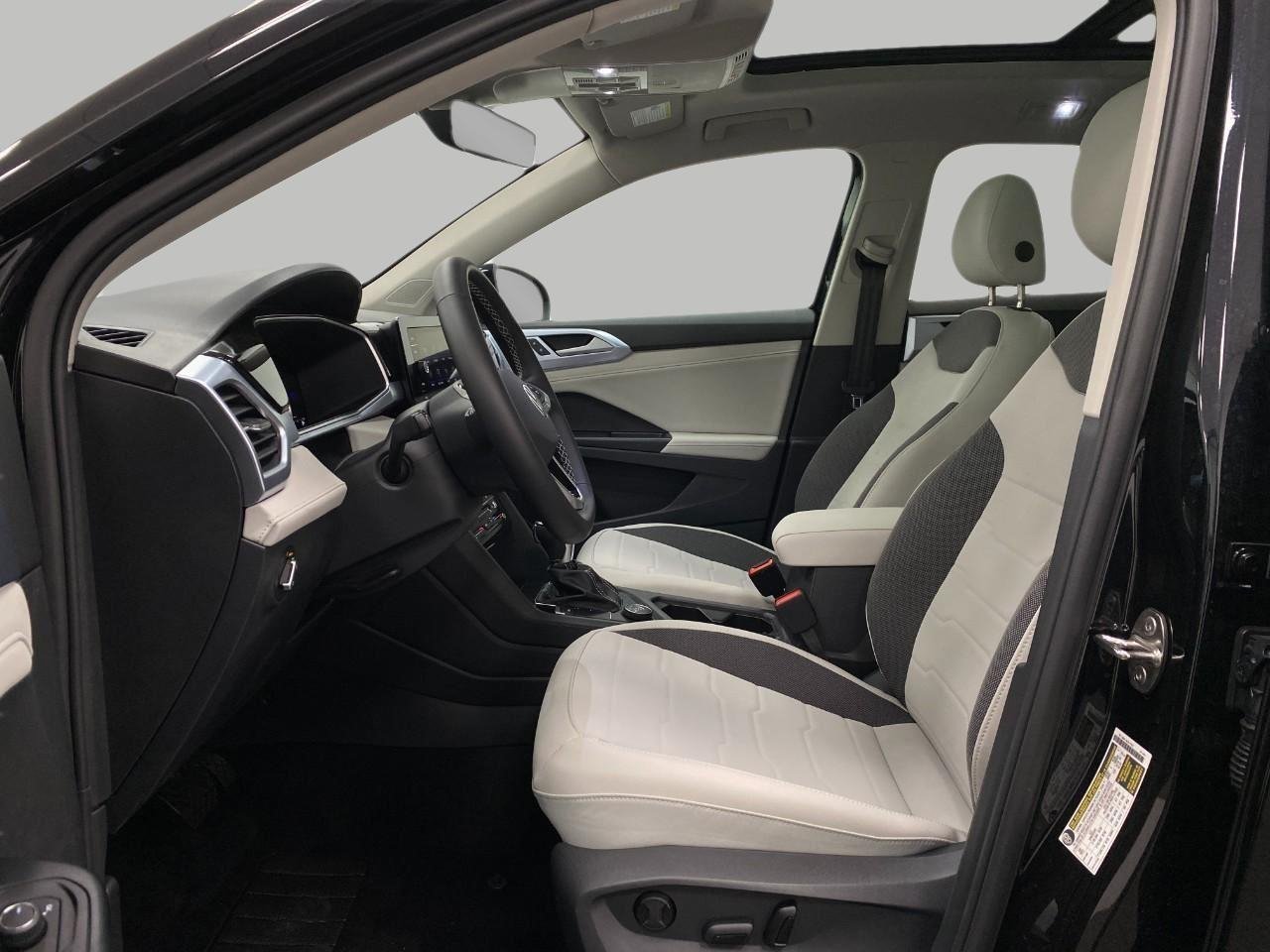 New 2026 Volkswagen Taos SE AWD/4WD image 56