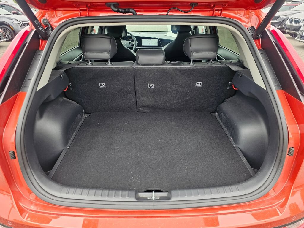 Certified 2023 Kia Niro Wind w/ Wind Preserve Package FWD image 23