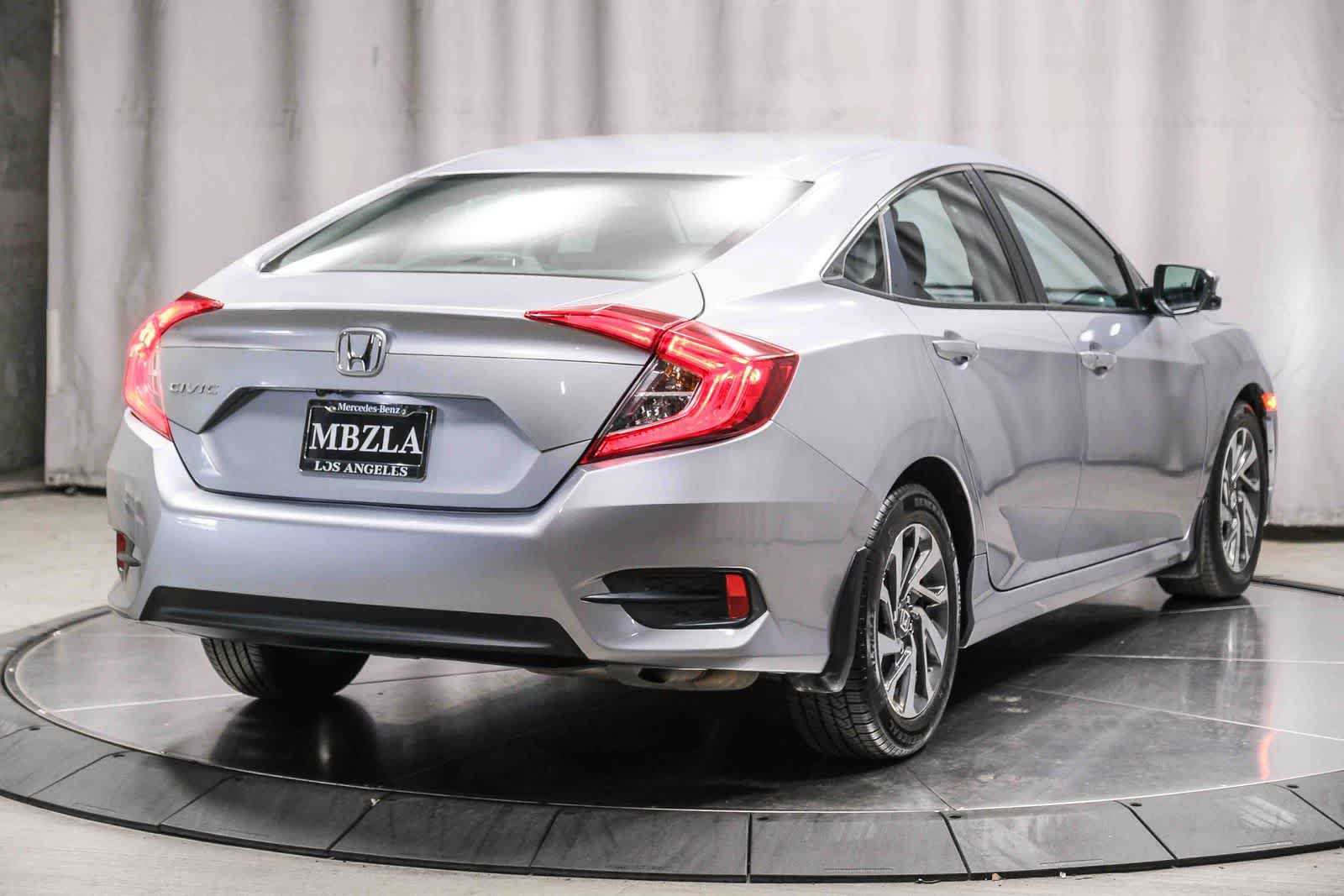 Used 2016 Honda Civic EX image 4