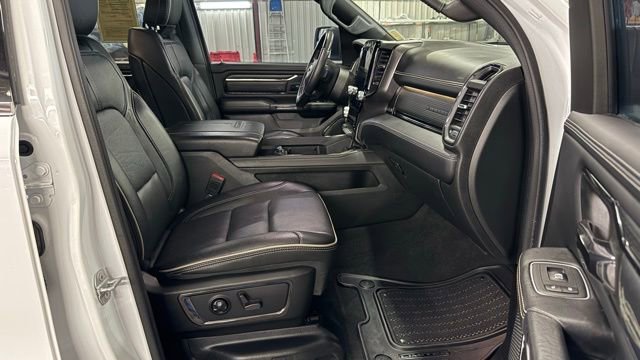 Used 2022 RAM 1500 Limited w/ Body-Colour Bumper Group image 16