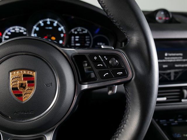 Certified 2023 Porsche Cayenne Platinum Edition image 23