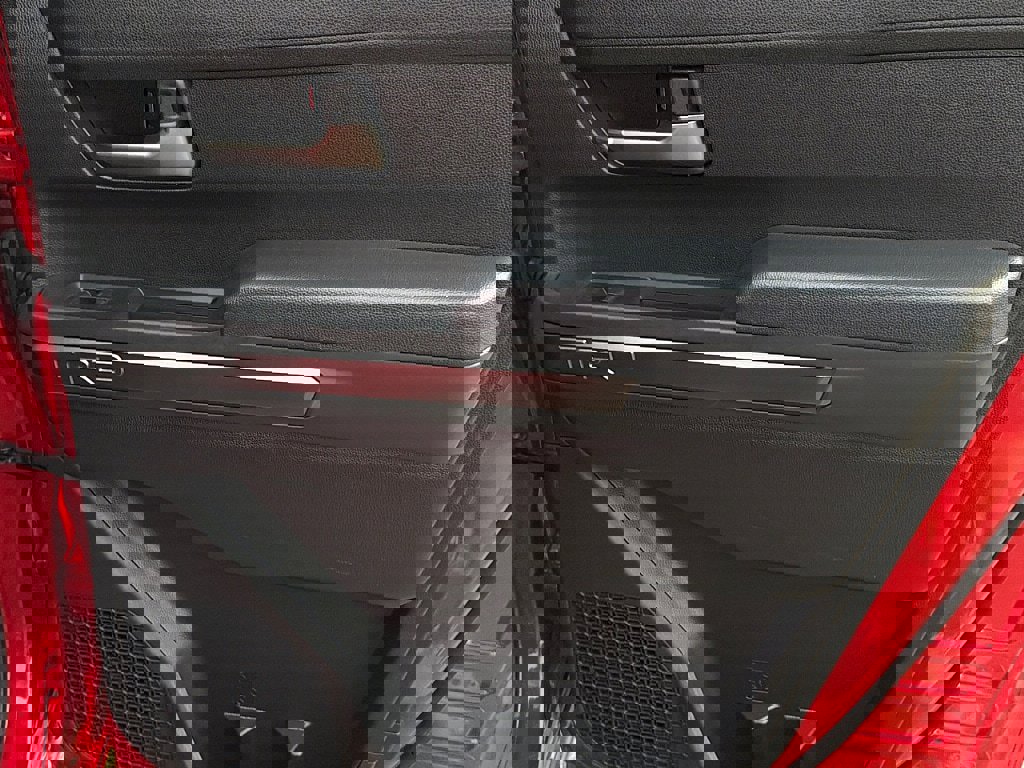 Used 2025 Toyota Tacoma TRD Off-Road image 25