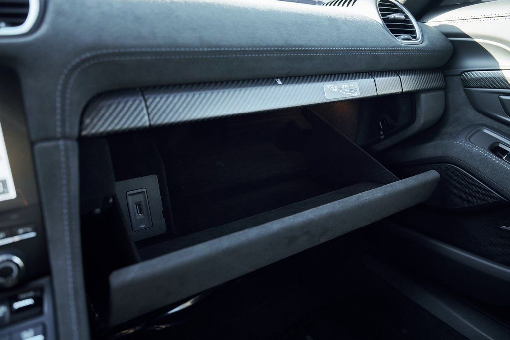 Used 2024 Porsche 718 Cayman GT4 RS w/ Weissach Package RWD image 61