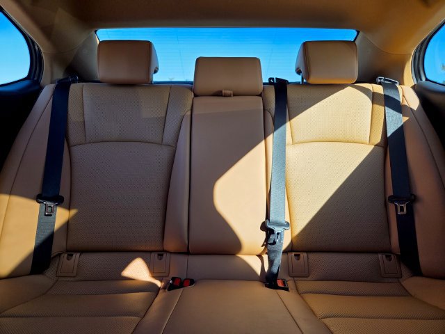 Used 2022 Lexus ES 300h w/ Premium Package FWD image 10