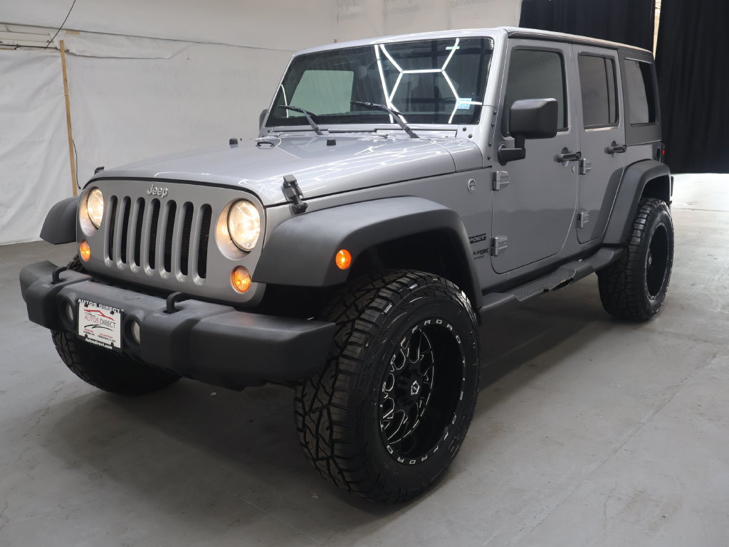 Used 2018 Jeep Wrangler Unlimited Sport S AWD/4WD image 3