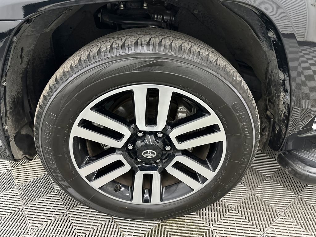 Used 2023 Toyota 4Runner Limited image 13
