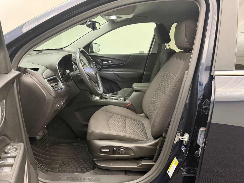 Used 2021 Chevrolet Equinox LT AWD/4WD image 5
