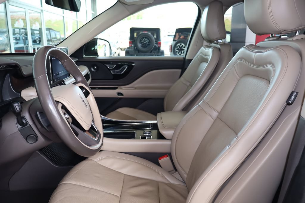 Used 2021 Lincoln Aviator Reserve w/ Equipment Group 201A RWD image 18