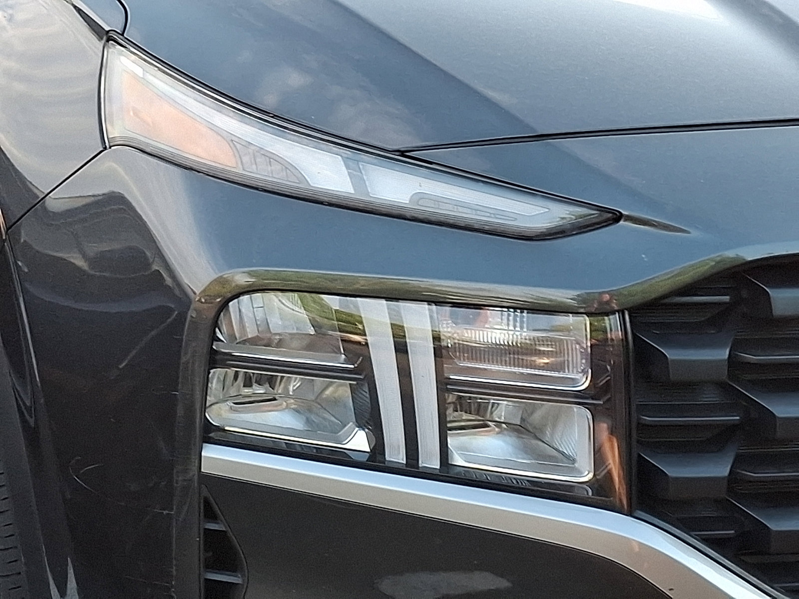 Used 2023 Hyundai Santa Fe SE AWD/4WD image 7